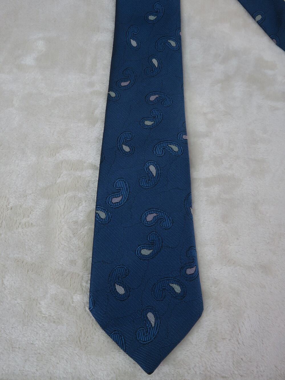 Vintage Benchmark Tie Woven Blue Blended Silk 3.5"x56" Made in USA